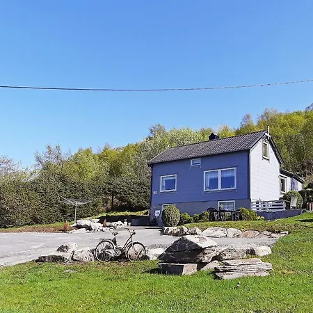 6 Person Holiday Home In Aram-By Traum *