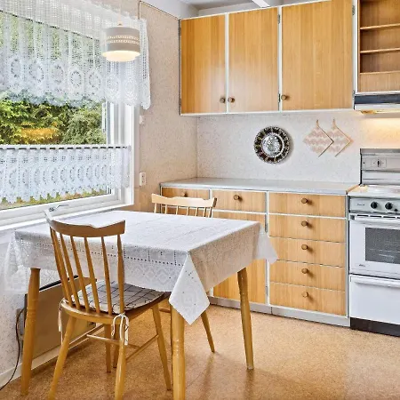 Semesterbostad 6 Person In Aram-by Traum *